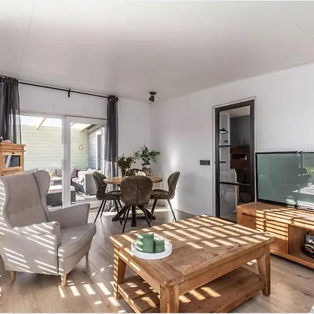 Oase Aan De Kaag Warmond