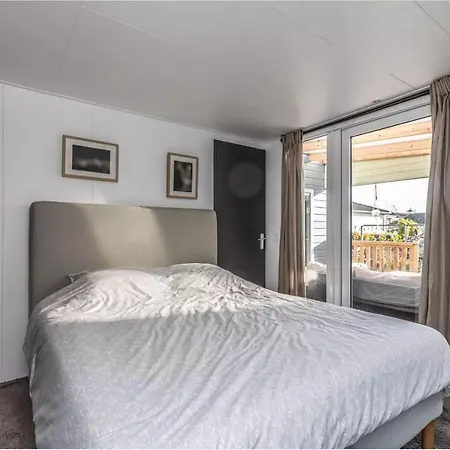 Oase Aan De Kaag Casa de Férias Warmond