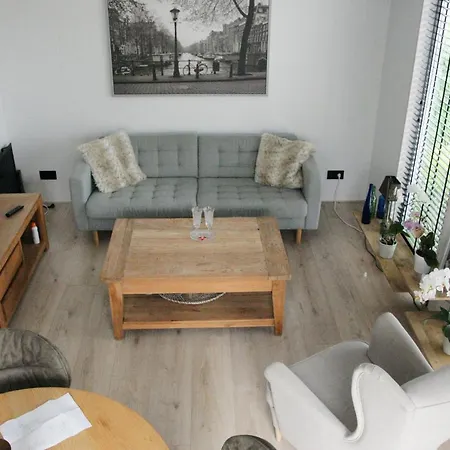 Oase Aan De Kaag Casa de Férias