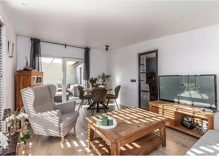 Oase Aan De Kaag Warmond