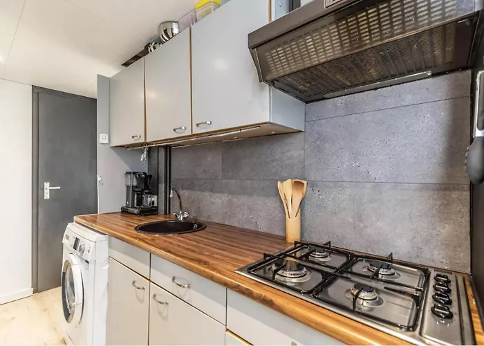 Oase Aan De Kaag Warmond